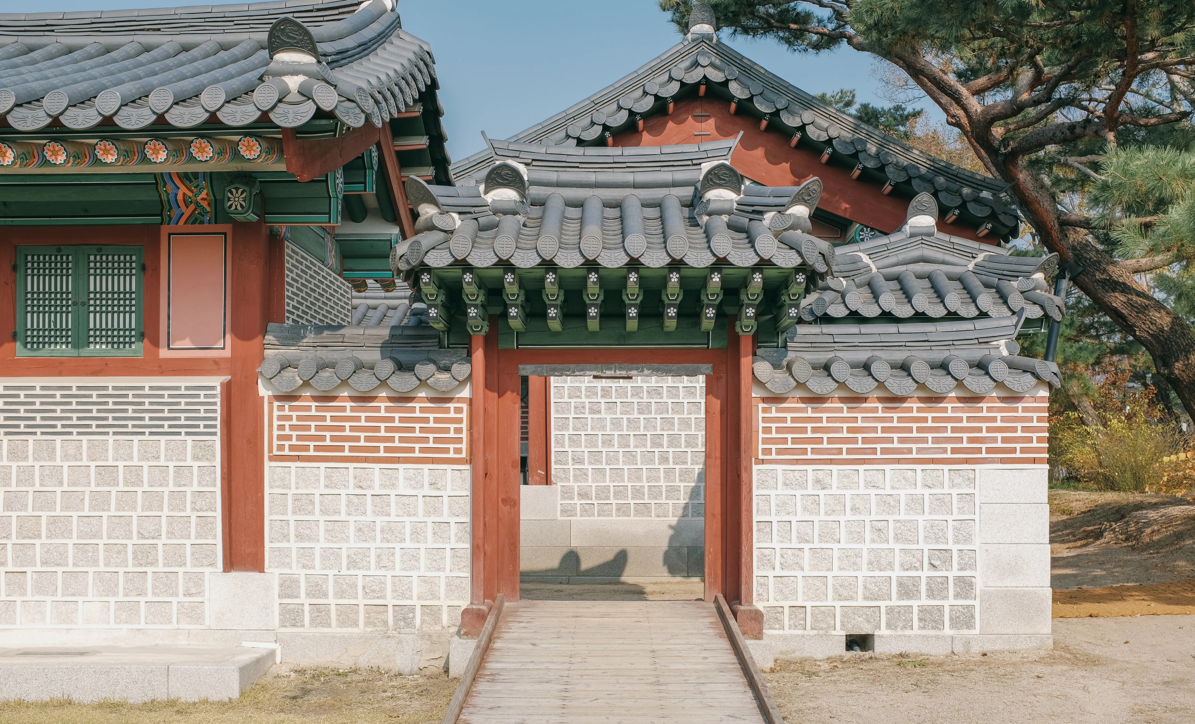 The entrance to Gyeongbokgung Palace